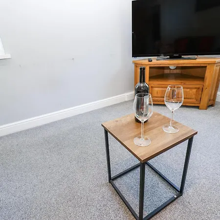 Apartment Flat 2, Omega Court